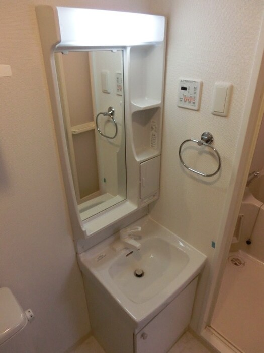 物件内観写真11　(洗面)