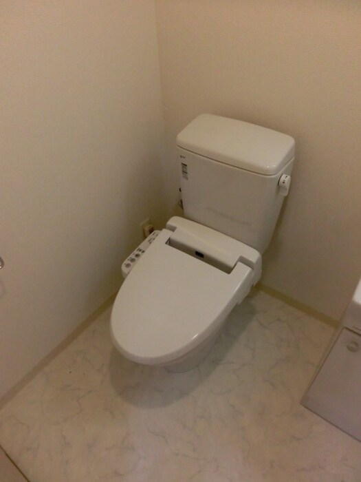 物件内観写真12　(トイレ)