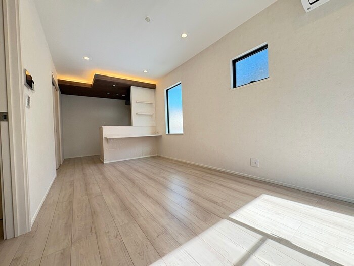 物件内観写真9　(居室)