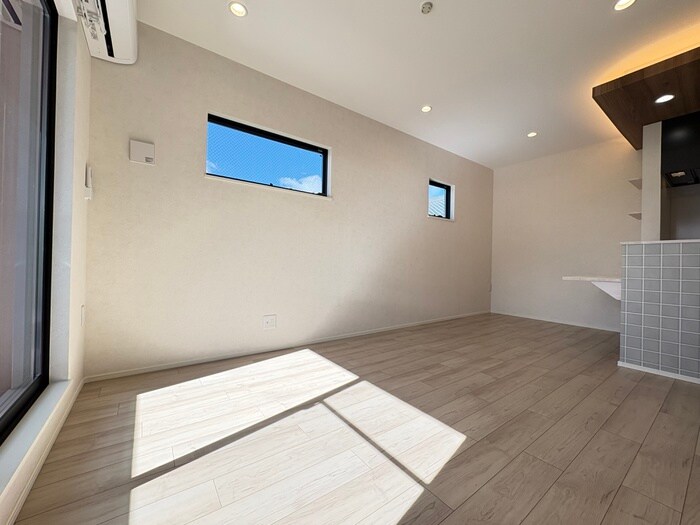 物件内観写真14　(居室)