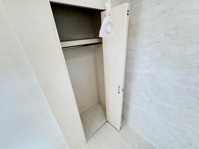 物件内観写真15　(収納)