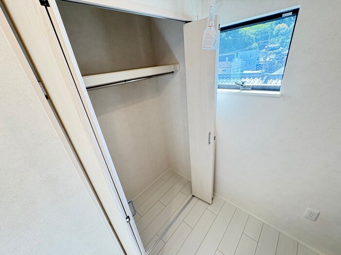 物件内観写真15　(収納)