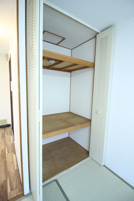 物件内観写真11　(収納)
