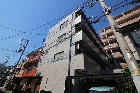 大内マンション外観写真