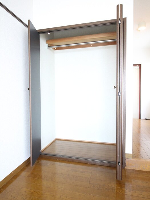 物件内観写真10　(収納)