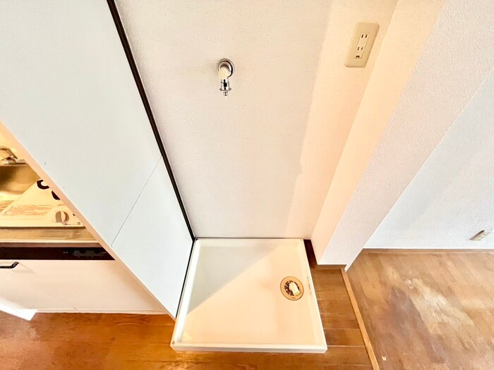 物件内観写真13　(洗濯機置場)