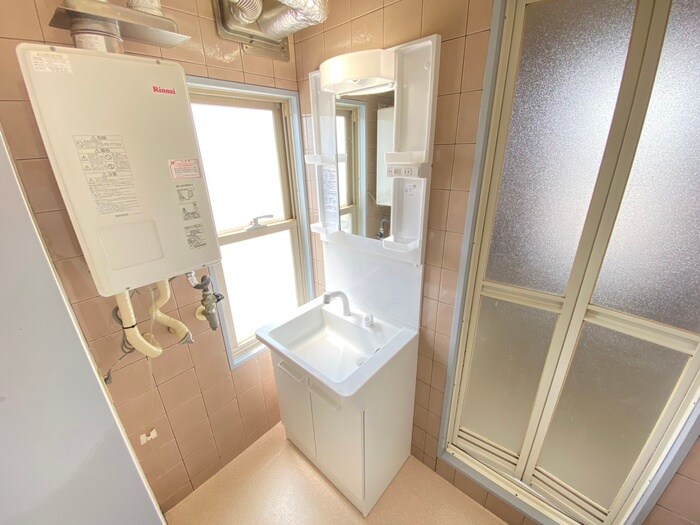 物件内観写真12　(洗面)