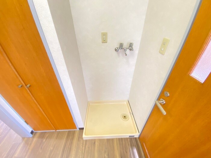 物件内観写真20　(洗濯機置場)