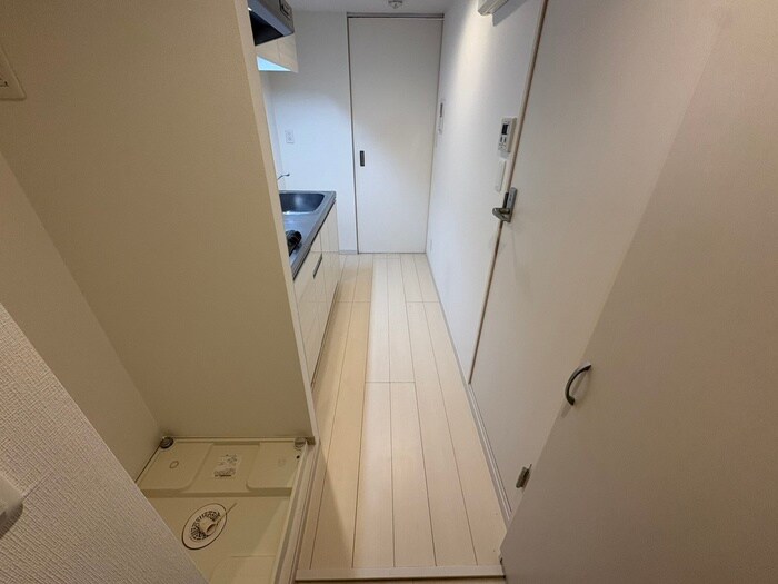 物件内観写真16　(廊下)