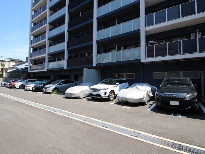 物件外観写真3　(駐輪場)