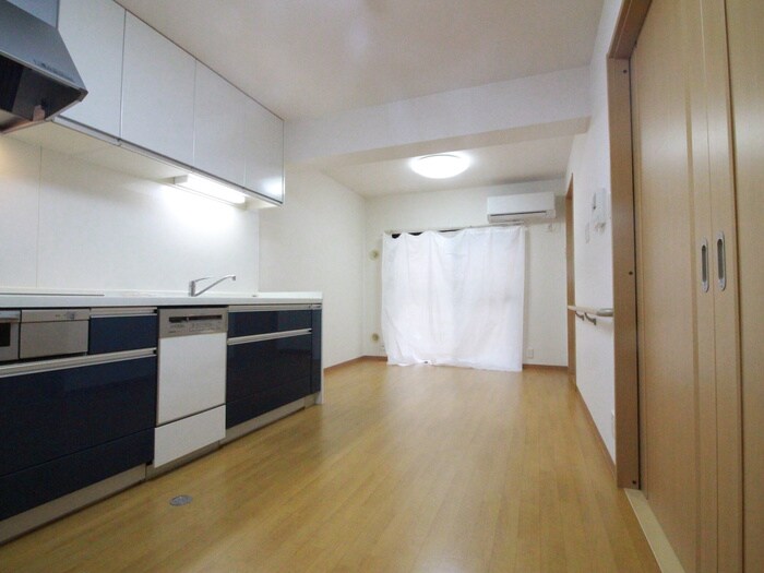 物件内観写真6　(居室)