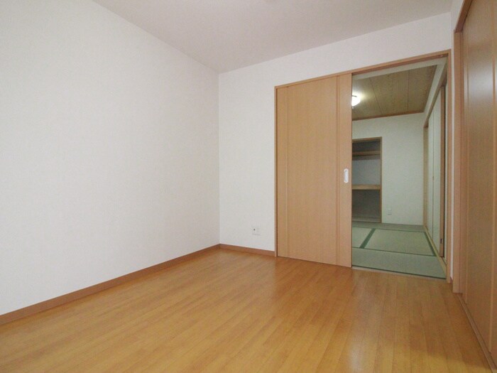 物件内観写真17　(居室)