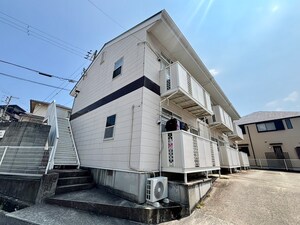 プラザ朝霧外観写真