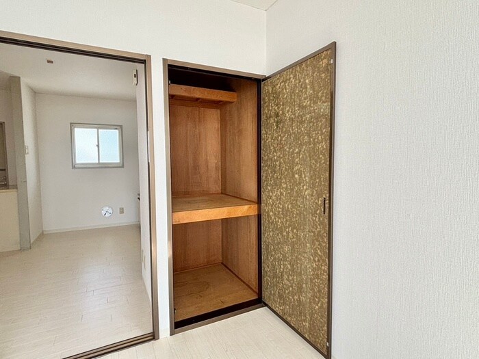 物件内観写真14　(収納)