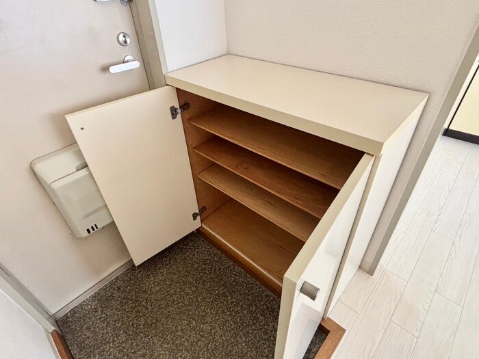 物件内観写真15　(靴箱)