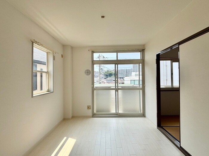 物件内観写真19　(居室)