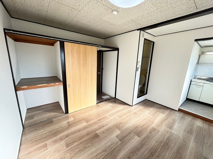 物件内観写真7　(居室)