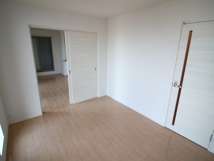 物件内観写真13　(居室)