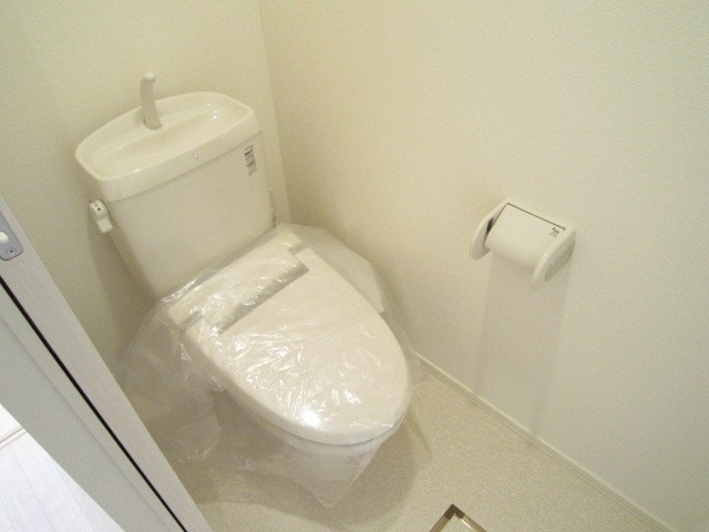 物件内観写真15　(トイレ)