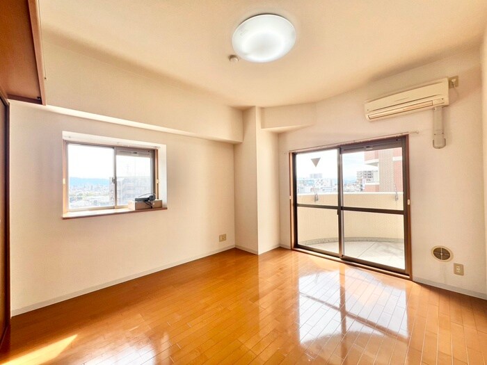 物件内観写真9　(居室)