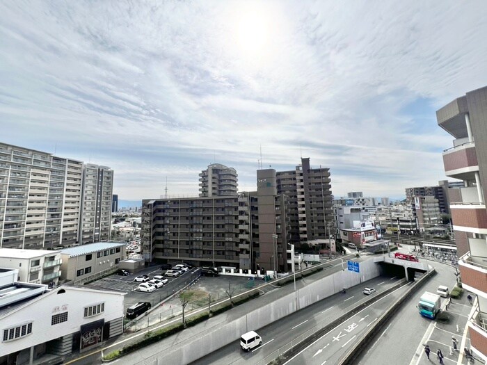 物件内観写真22　(室内からの展望)