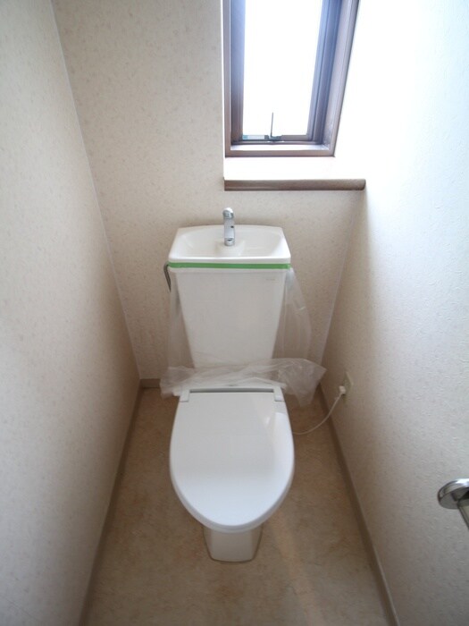 物件内観写真10　(トイレ)