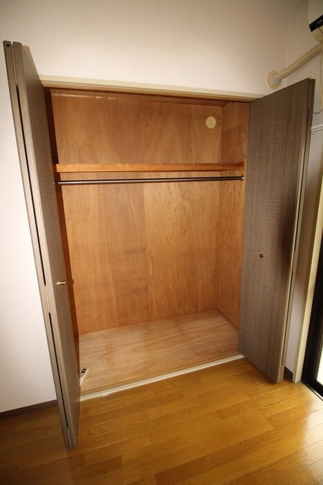 物件内観写真12　(収納)