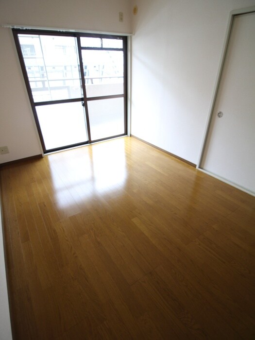 物件内観写真21　(居室)