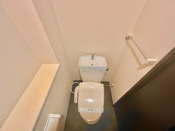 物件内観写真9　(トイレ)