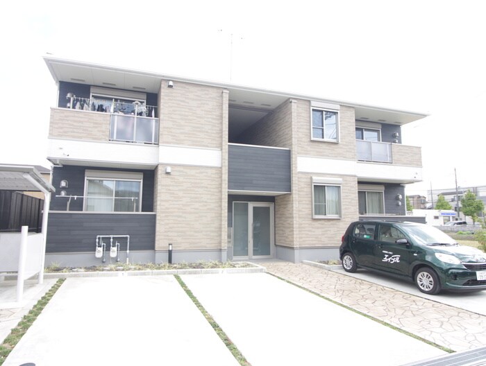 物件外観写真1　(外観写真)