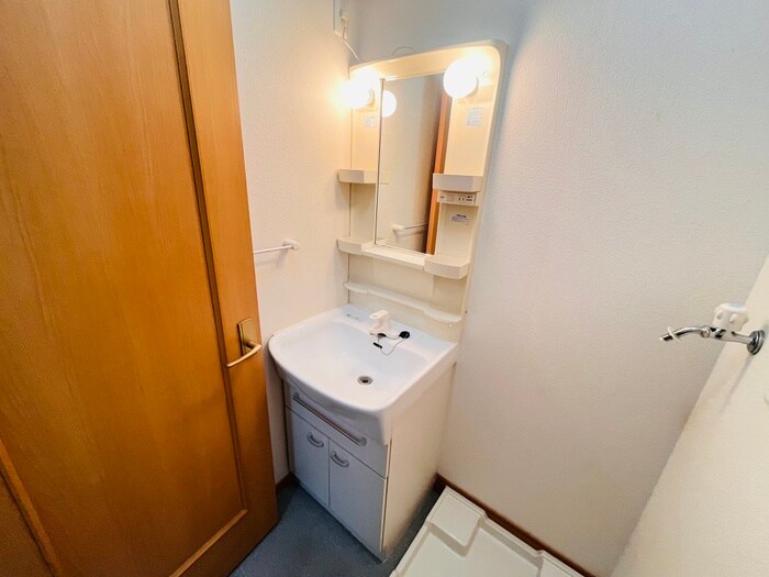 物件内観写真12　(洗面)