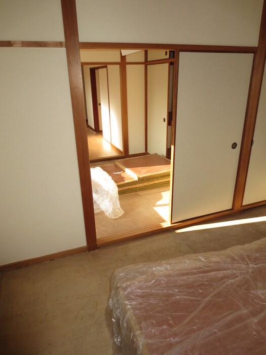 物件内観写真13　(居室)