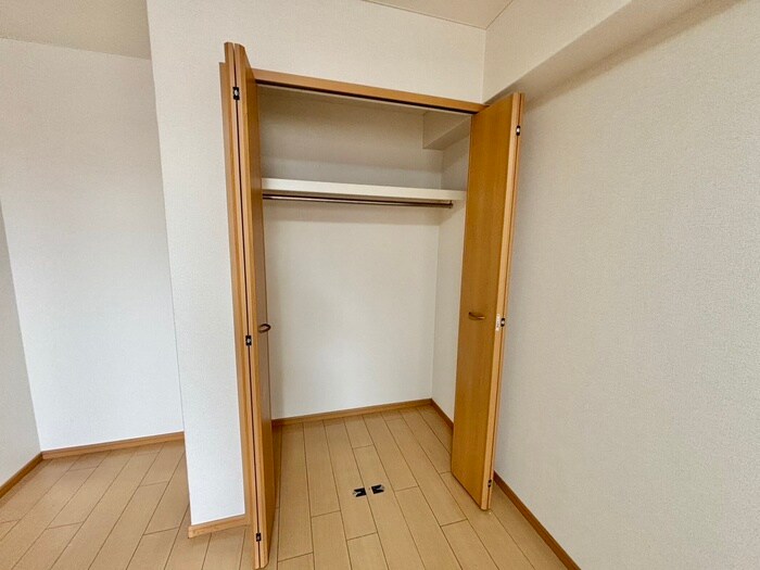 物件内観写真15　(収納)