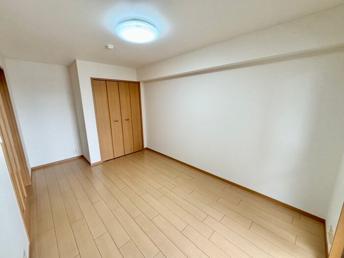 物件内観写真22　(居室)