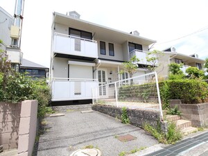 小野ﾀｳﾝﾊｳｽ外観写真