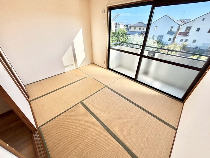 物件内観写真8　(居室)