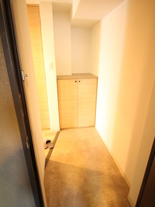 物件内観写真7　(玄関)