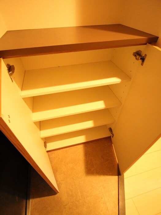 物件内観写真8　(靴箱)