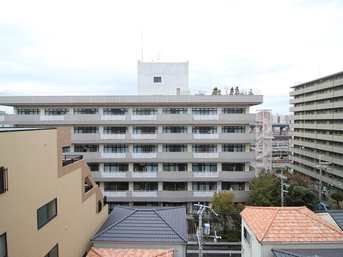 物件内観写真22　(室内からの展望)