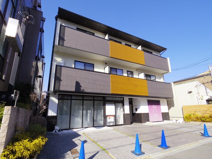 物件外観写真1　(外観写真)