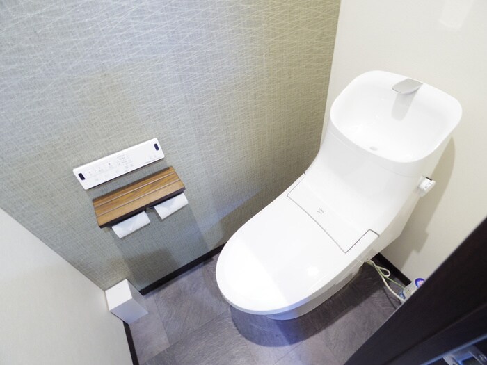 物件内観写真16　(トイレ)