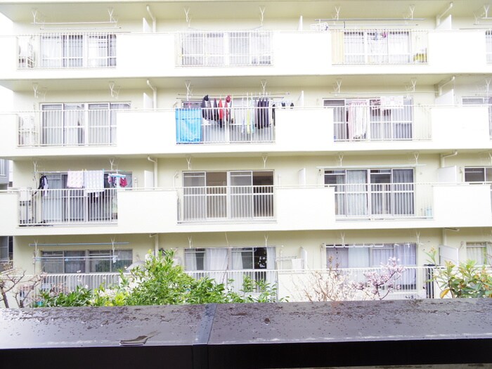 物件内観写真22　(室内からの展望)