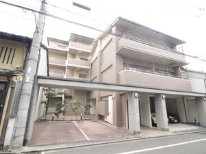 山和小路外観写真