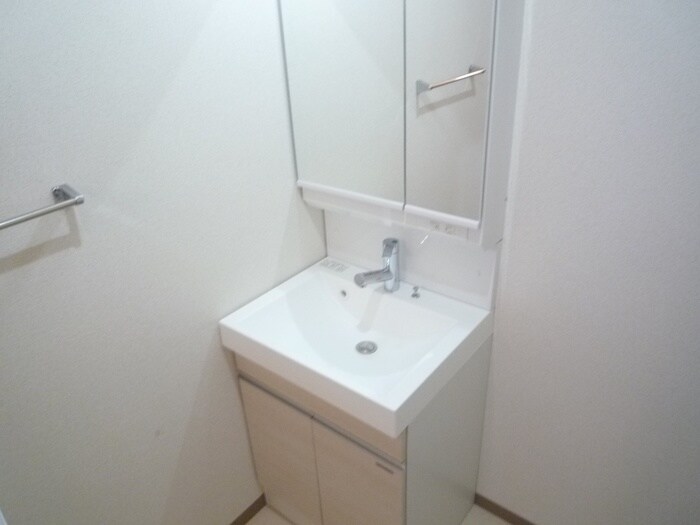 物件内観写真9　(洗面)