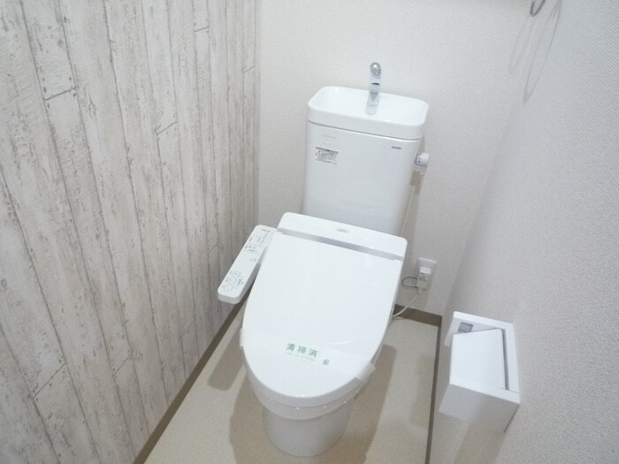 物件内観写真10　(トイレ)