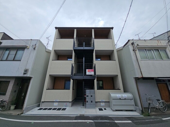 物件外観写真1　(外観写真)