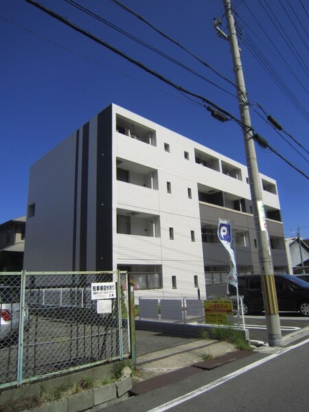 カーサ・バンブリーニⅡ外観写真