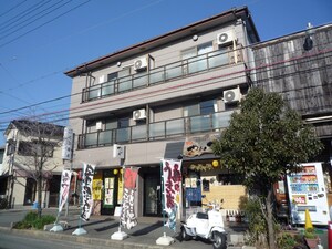 プレゼンスハイツ外観写真