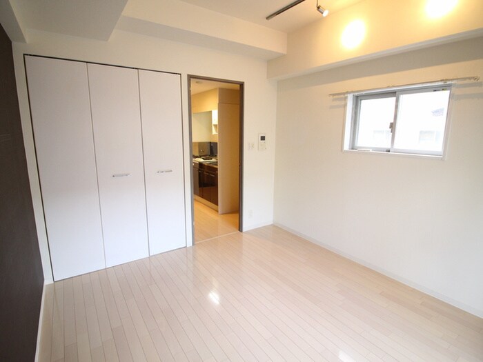 物件内観写真11　(居室)