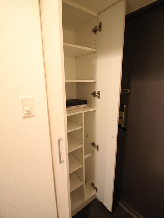 物件内観写真13　(靴箱)